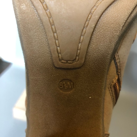 Guess Gasin Hiker Boots Side Zipper Size 8 1/2” Faux Leather. - Picture 7 of 13